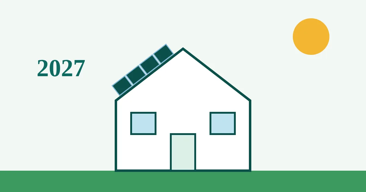 Zonnepanelen op een schuin dak met de zon erboven
